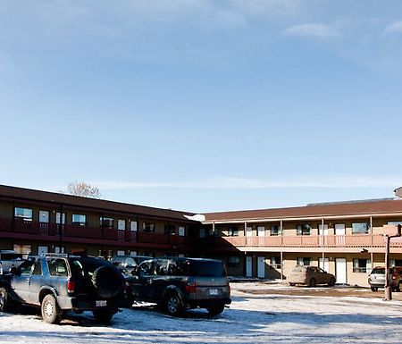 Horizon Motel Saint Albert Bagian luar foto