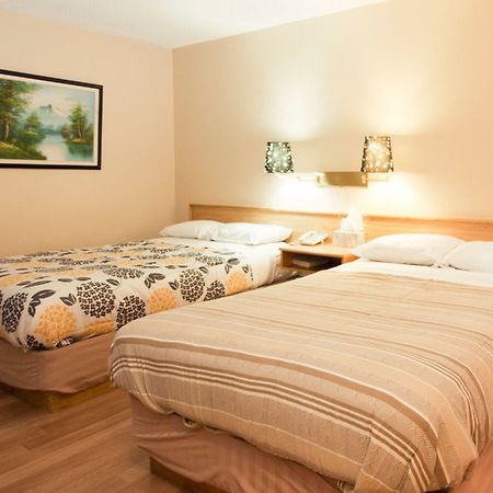 Horizon Motel Saint Albert Bagian luar foto