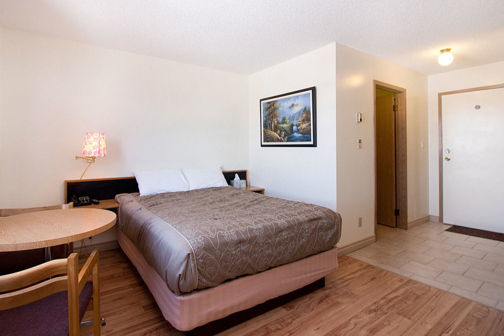 Horizon Motel Saint Albert Bagian luar foto
